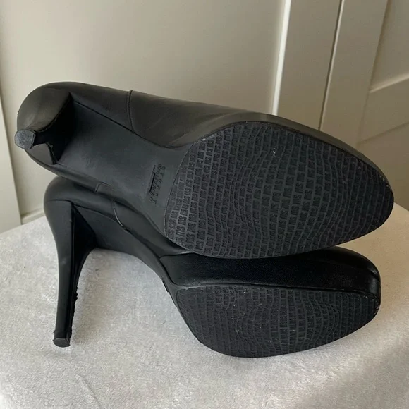 Stuart Weitzman 50:50 Leather Over the Knee Boots - Picture 3 of 5